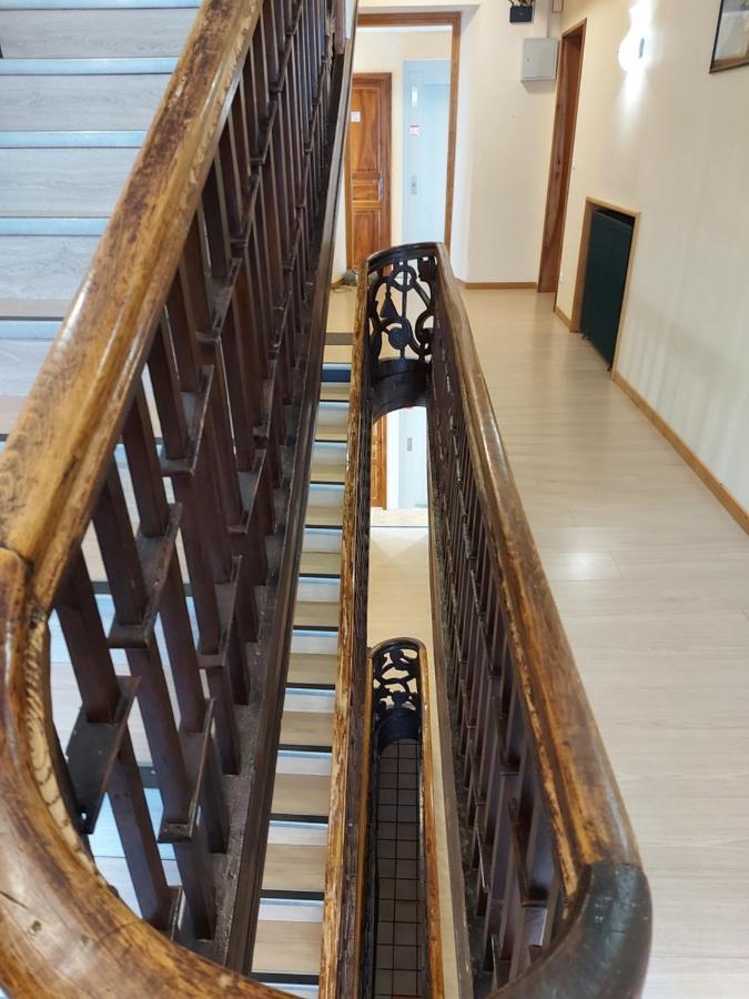 Hotel La Montagne Fleurie 巴里吉斯 外观 照片